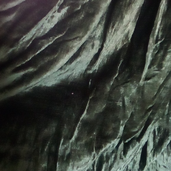 Romantic Gypsy Boho Floral Bell Sleeve Top & Green Velvet Skirt - Picture 13 of 13